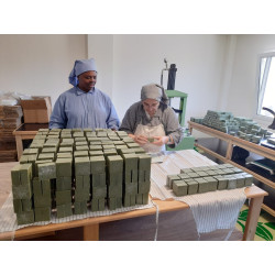 Savon d'Alep à la rose de Damas, 120g, fabriqué par les Soeurs trappistes de Homs en Syrie, AZER