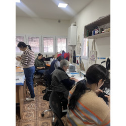 Trousse brodée motif ancien, Atelier TARAZ, Arménie